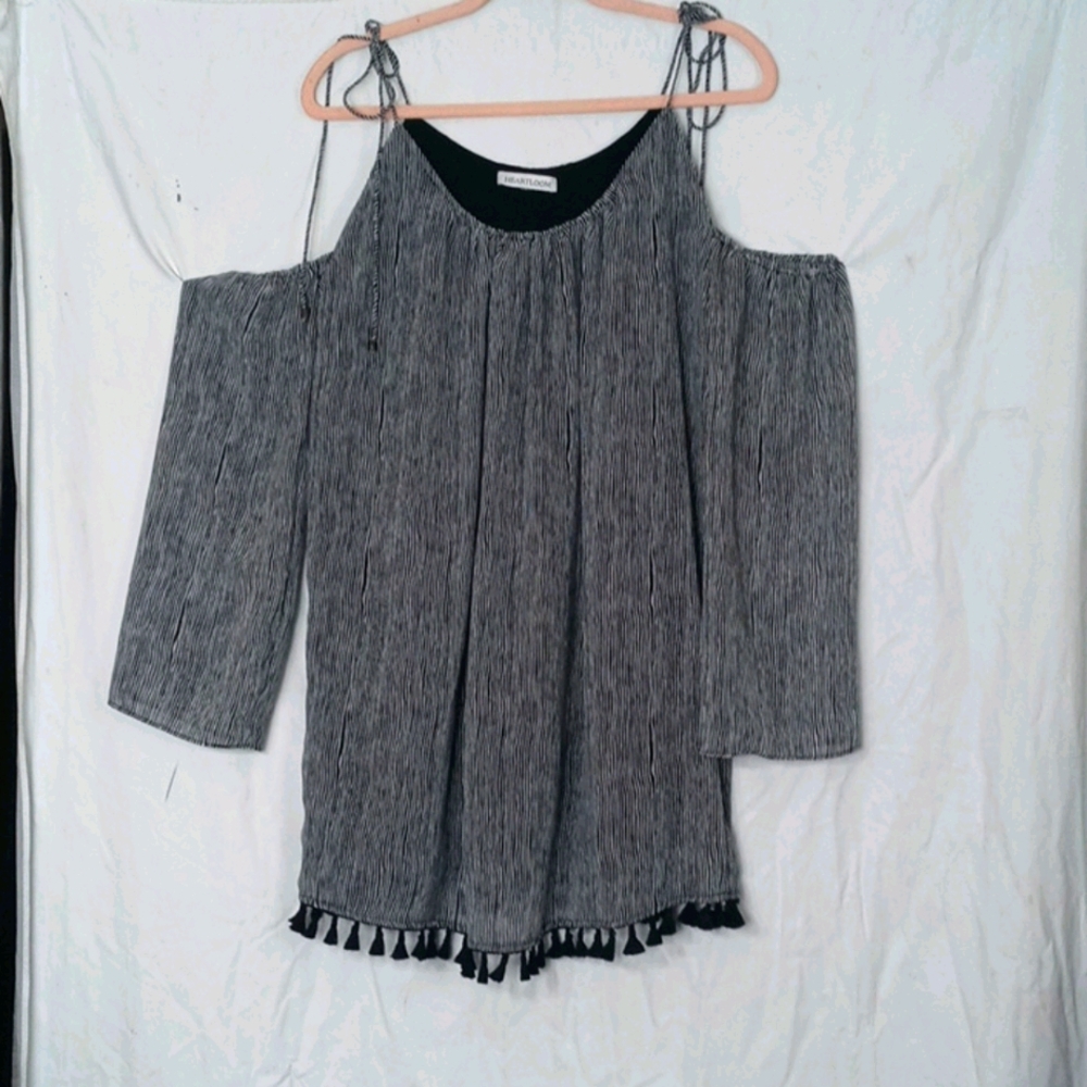 Heartloom tassel detail hem tie strap off shoulder